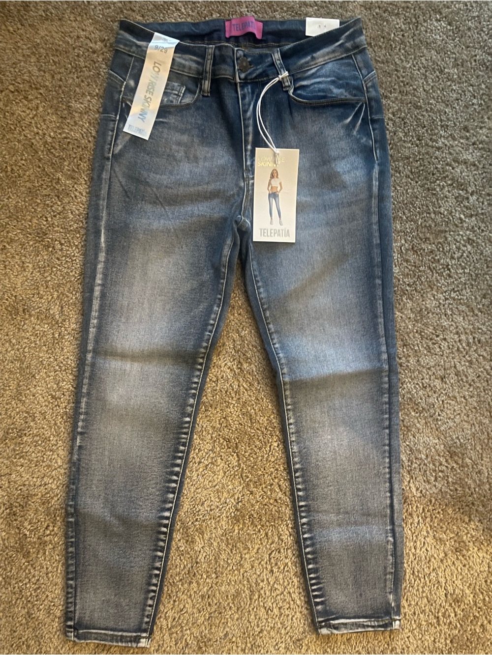 NWT Telepatía Low Rise Skinny Jeans - Medium Wash - Juniors Size 9/29